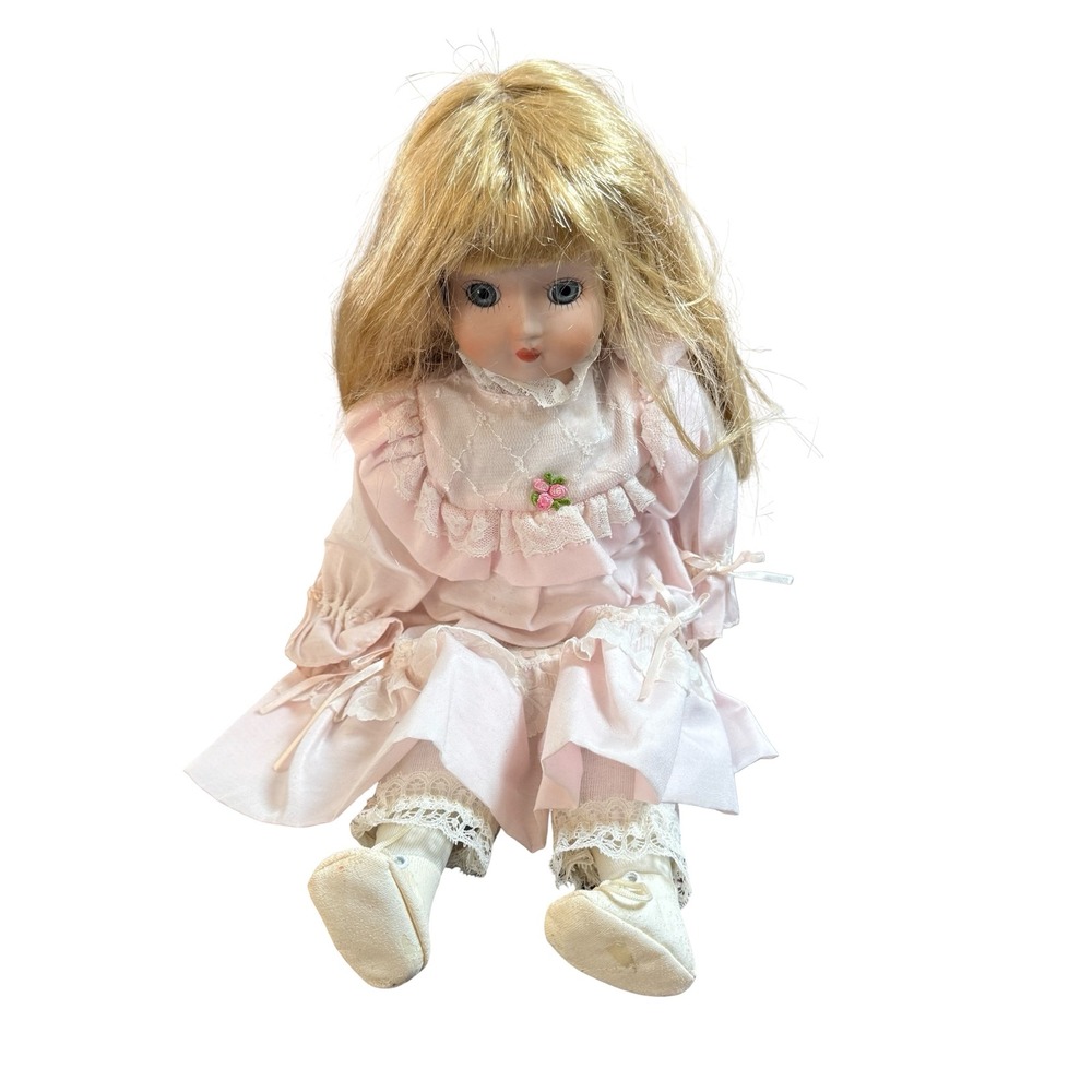 Memories Gone By Noble Arts Inc Porcelain Doll Pink Lace Dress 16 inch Vintage
